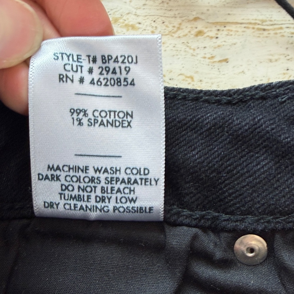 Just Black Denim - Washed Black Vintage Crop
Flare - BP420J - women’s size 26 - Picture 12 of 12